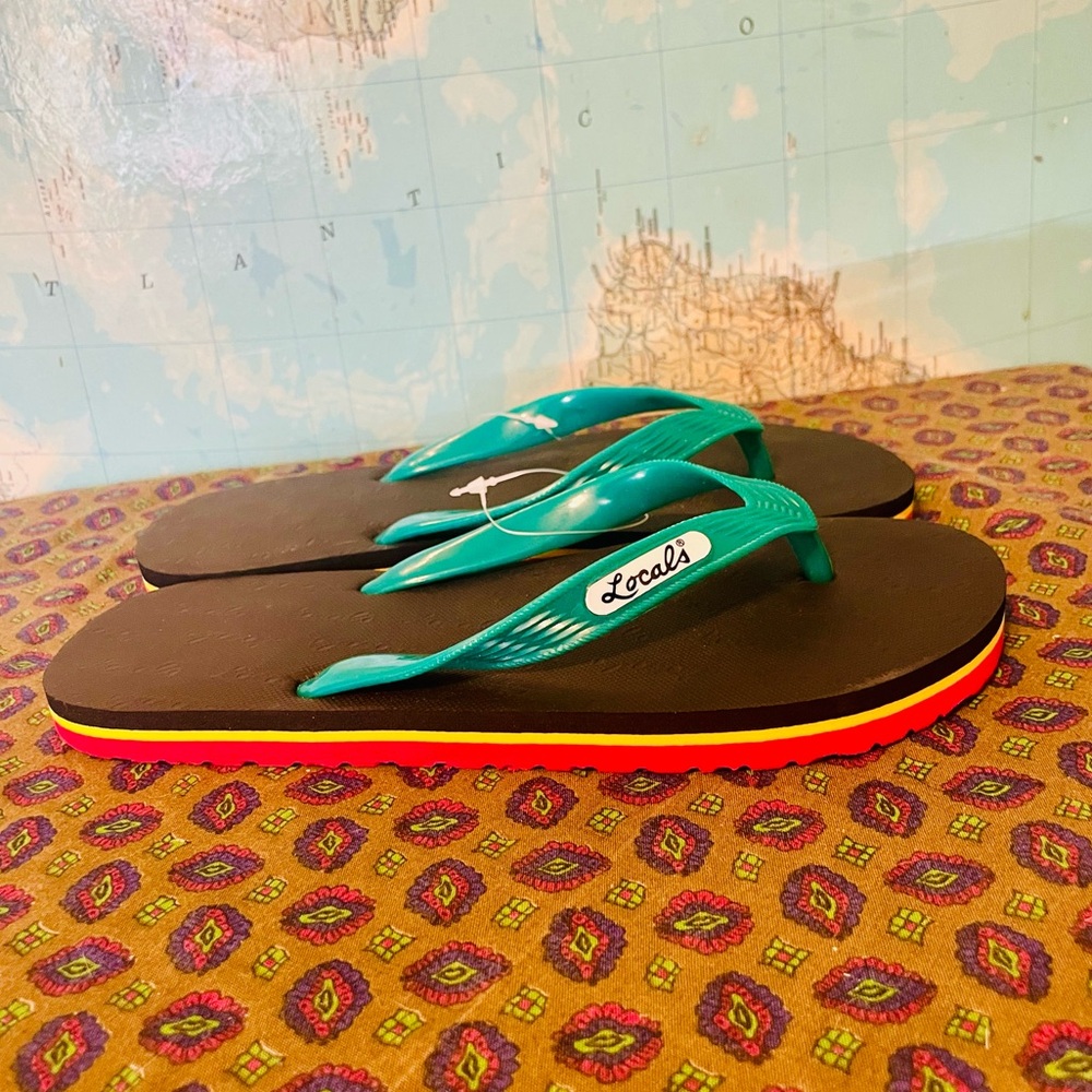 Locals Slippers or Sandals Green/Red/Yellow NWT Unisex 10